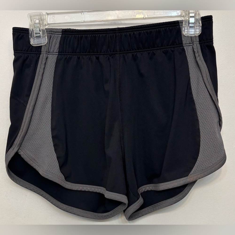 Reebok Black and Gray Athletic Running Shorts W Elastic Waistband Size Small